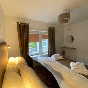 Location Location - Gorgeous 3 Bed In Apartment Killarney