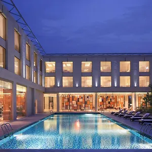 ***** Hotel Courtyard By Marriott Kochi Airport Inde